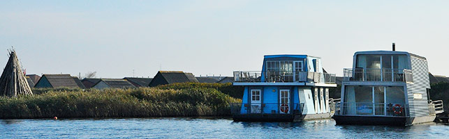 Urlaub im Hausboot einmalige Lage im gemütlichen Fjordhafen von Hvide Sande